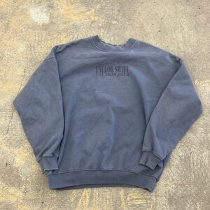 Taylor swift eras tour official blue crewneck sweatshirt size medium